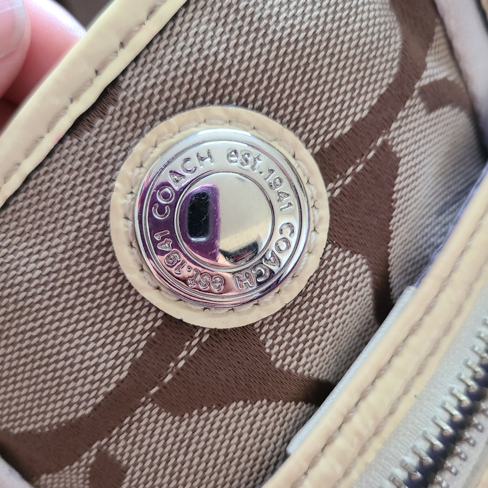 Coach handbag - Picture 2 of 2